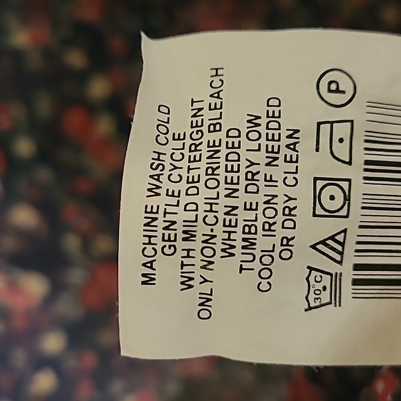 🤰Two Hearts Blouse🤰 - Picture 9 of 10